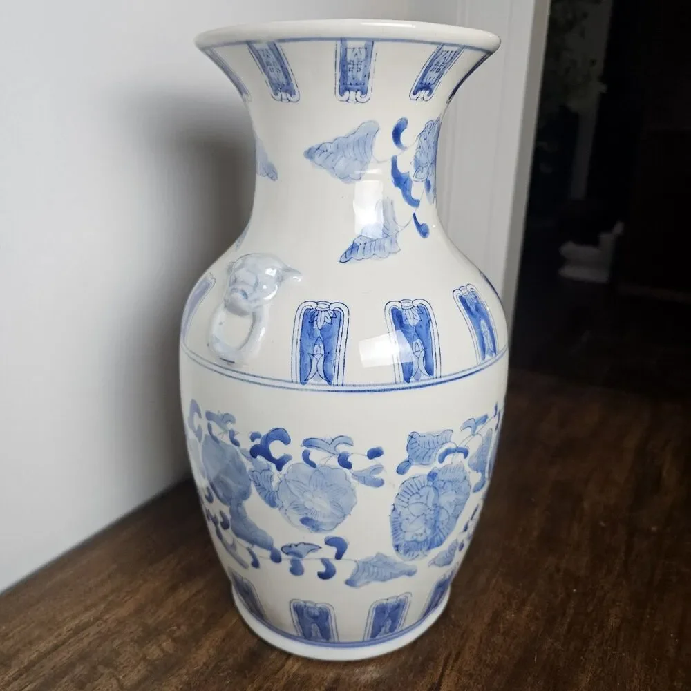 Vintage Chinoiserie Blue White Porcelain Vase Foo Dog Lion Handles Floral 15
